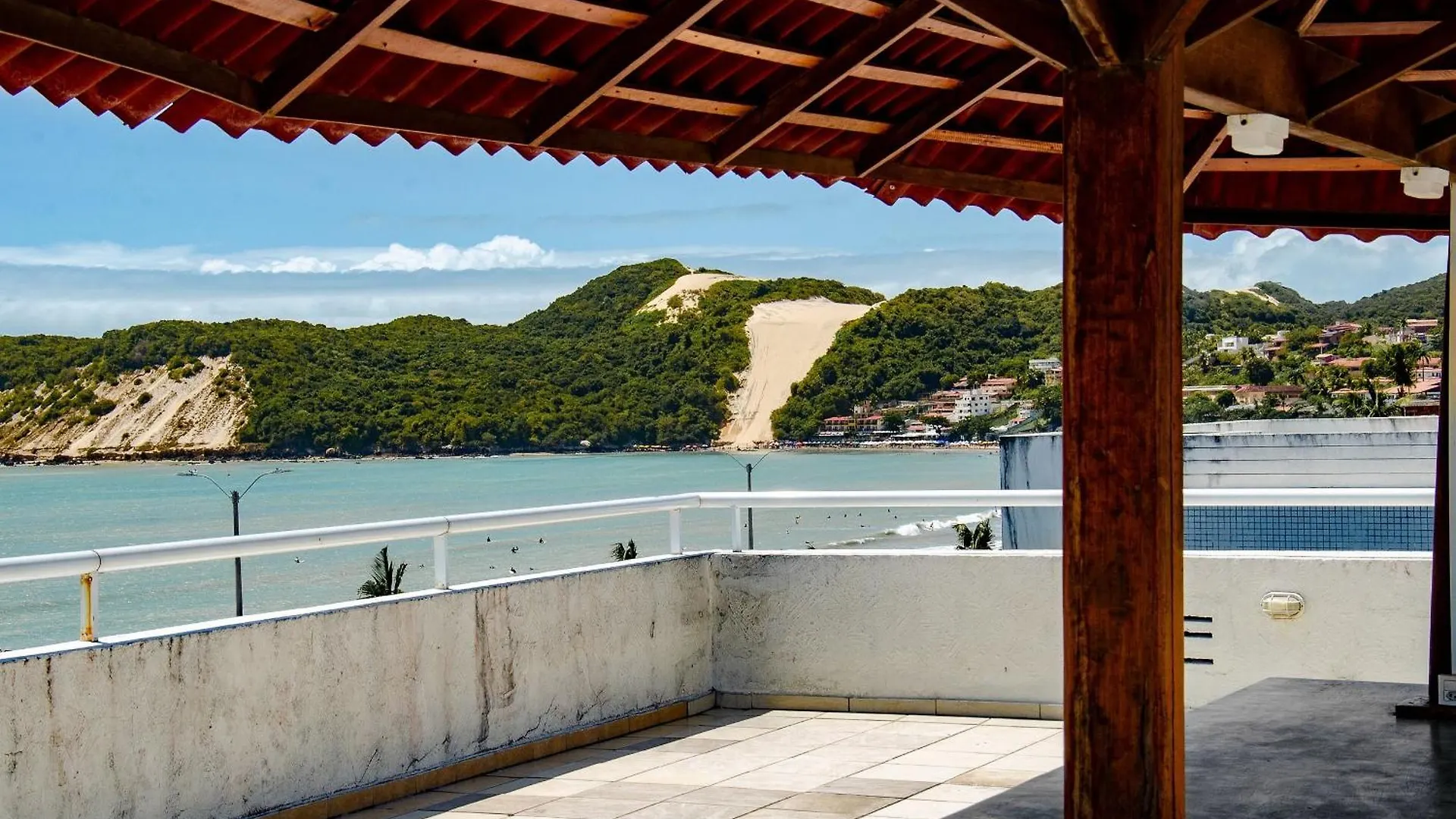 Suite Pe Na Areia Com Piscina, Wifi E Estacionamento Em Ponta Negra Natal